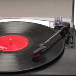 Miniwieża Denver MRD-166 z gramofonem i radio DAB+/FM czarna