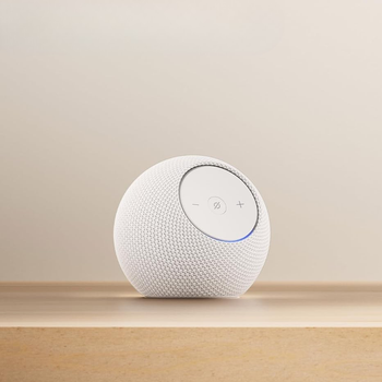 Amazon Echo Dot Max (2025) Glacier White