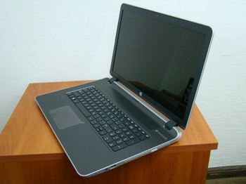 Laptop HP 17-F284CA A10-4655M/17.3"/12GB/1TB/DVD/Win 8.1