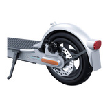 Hulajnoga elektryczna Xiaomi Mi Electric Scooter Pro 2 Mercedes-AMG Petronas F1 Team Edition