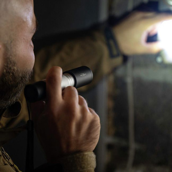 Latarka LED ANSMANN 270B czarna