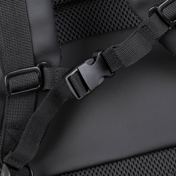 Plecak na laptop 17.3" Rivacase 8465 czarny