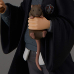 Banpresto Harry Potter - Q Posket Ron Weasley With Scabbers Figure